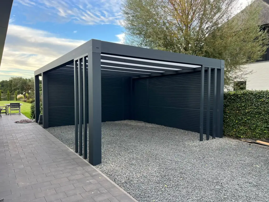 Qubo carport