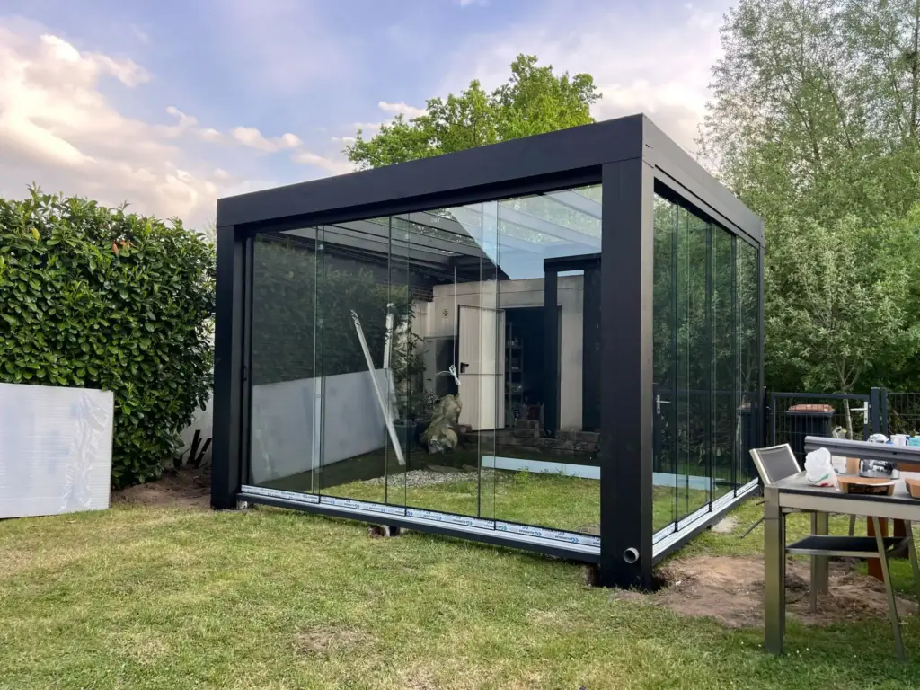 Qubo garden house