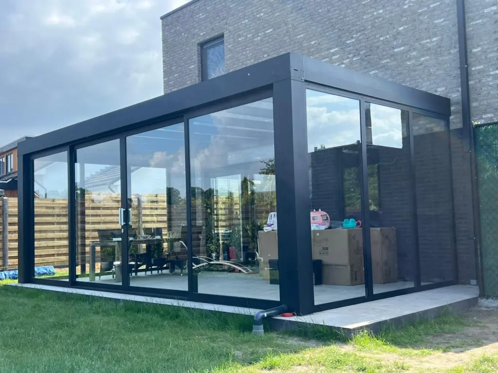 Qubo veranda